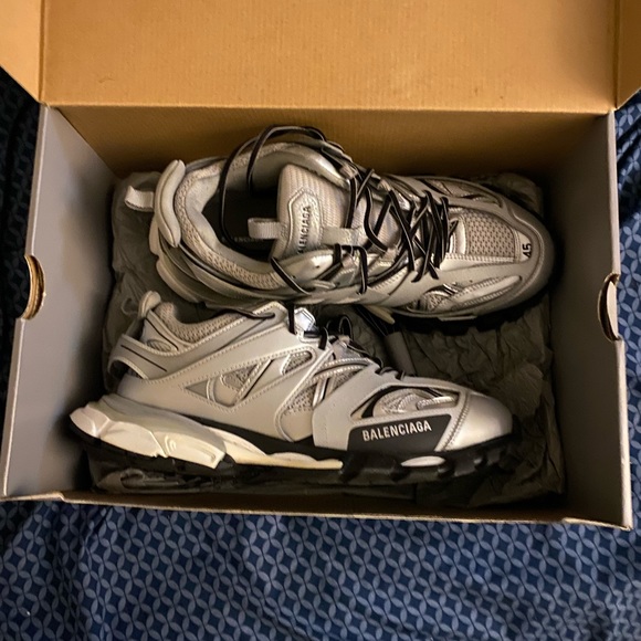 Balenciga tracks super comfortable slightly wore eur size 45 - Picture 4 of 4